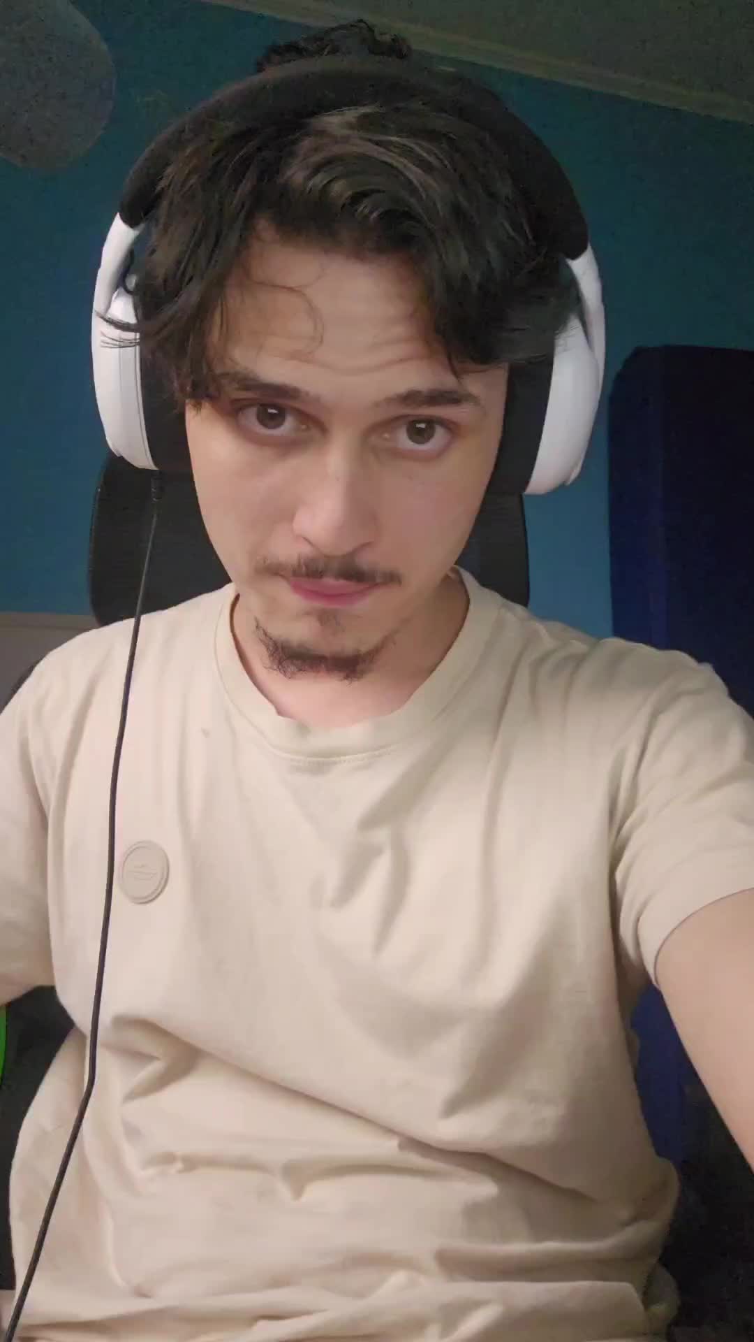 @Agui