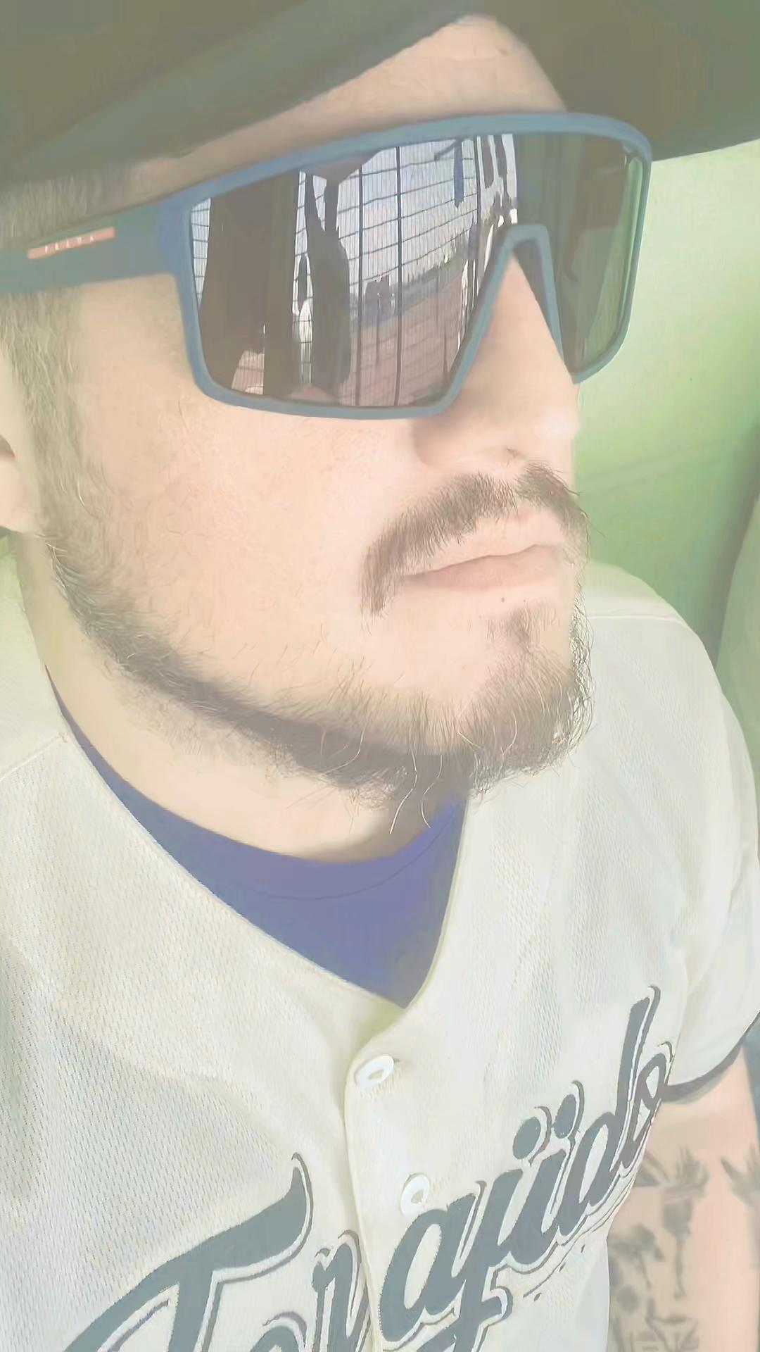 @Omar Peña