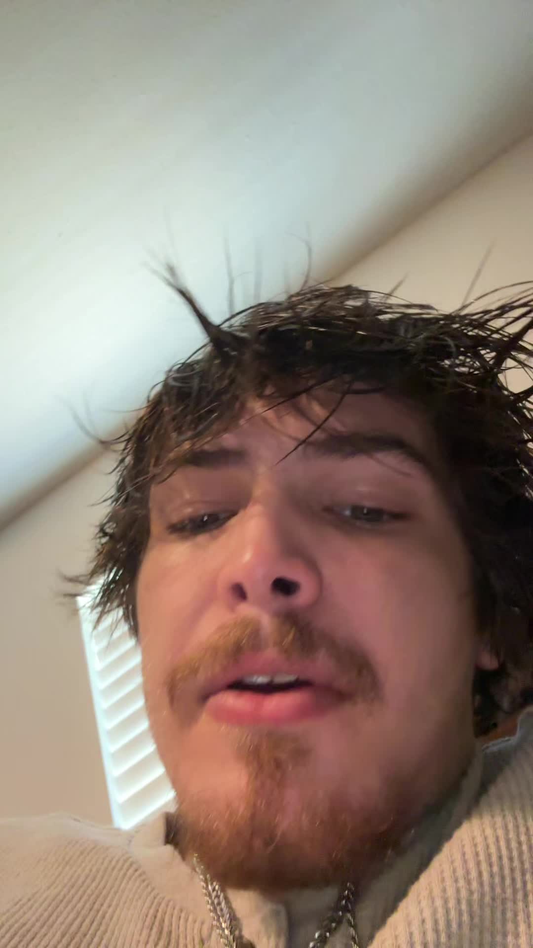 @Whiteboywitabonnet