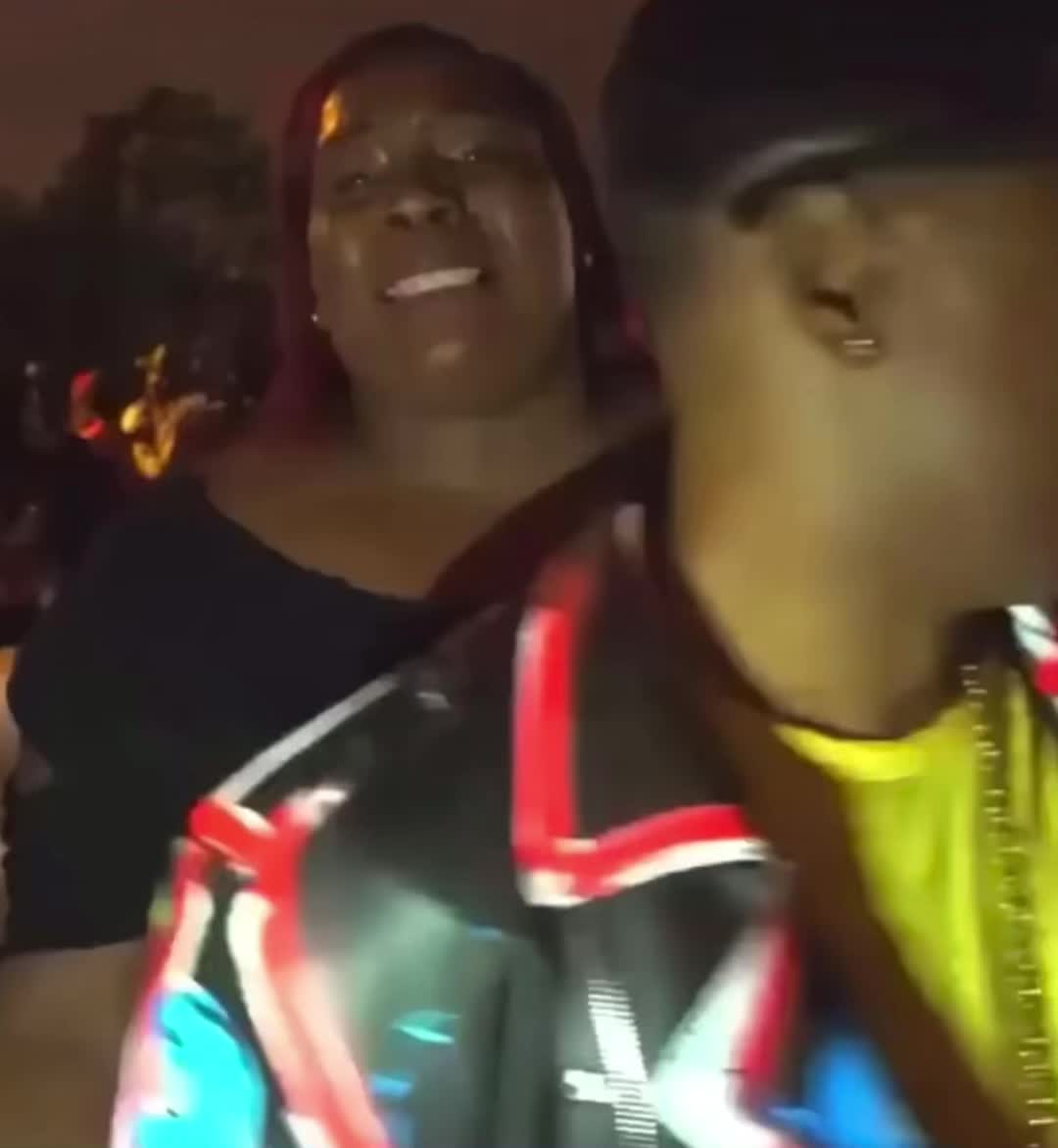 @⃟