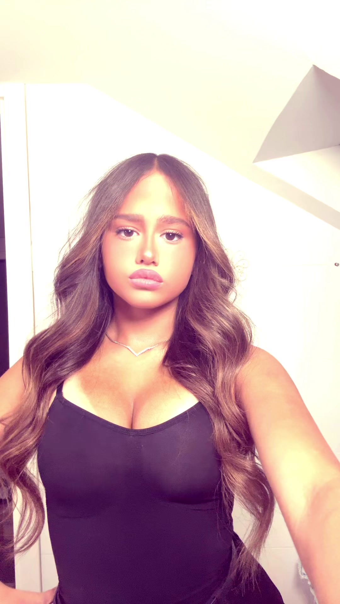 @𝐋𝐈𝐀𝐍 𝐇𝐀𝐒𝐒𝐎𝐍