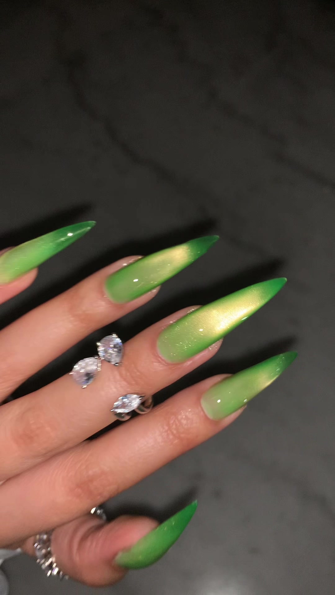 @Riya's Nails