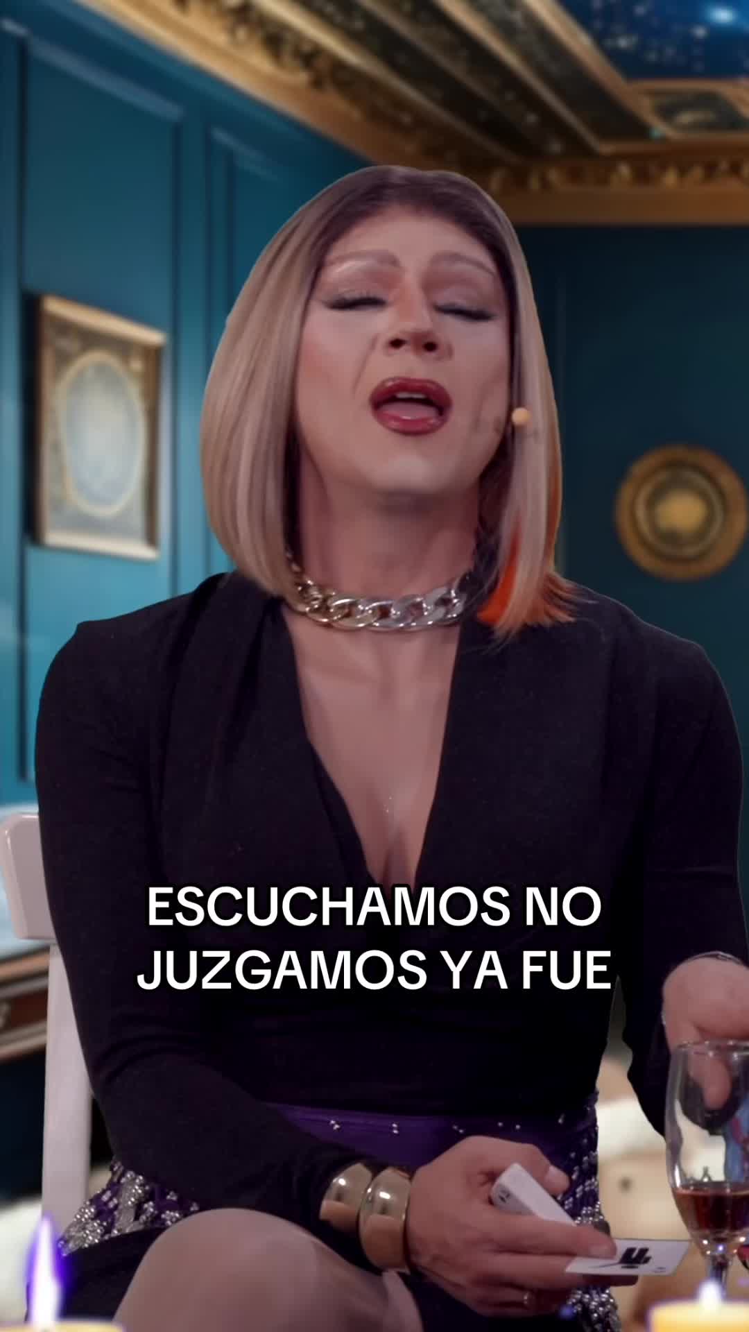 @Las mamás presentan