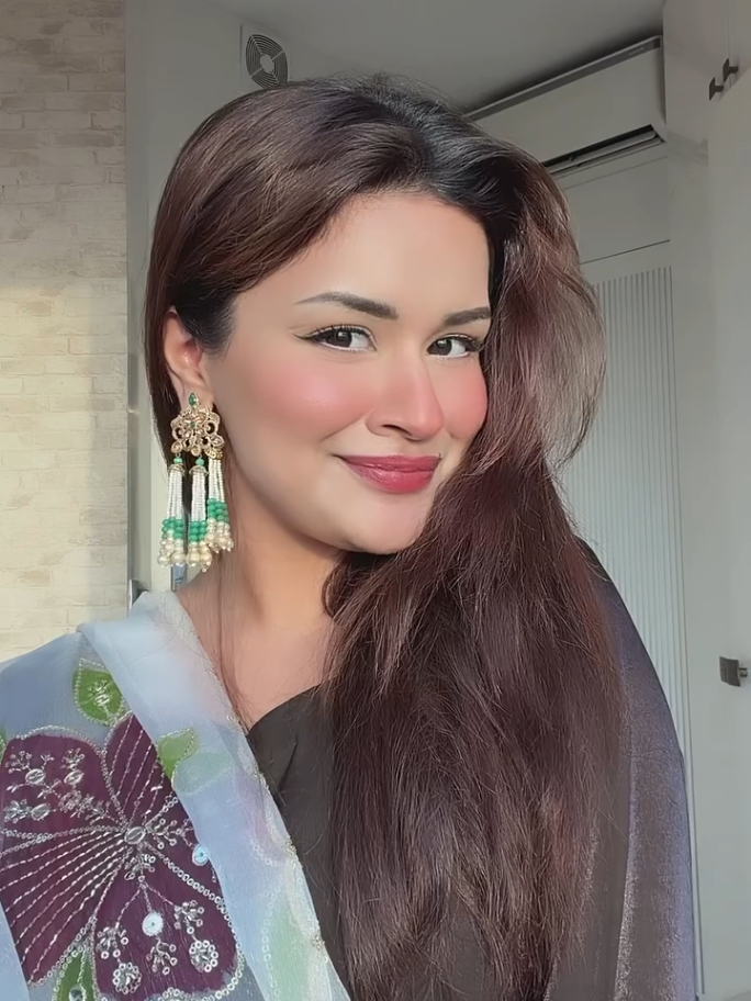 @Avneet Kaur 🔵
