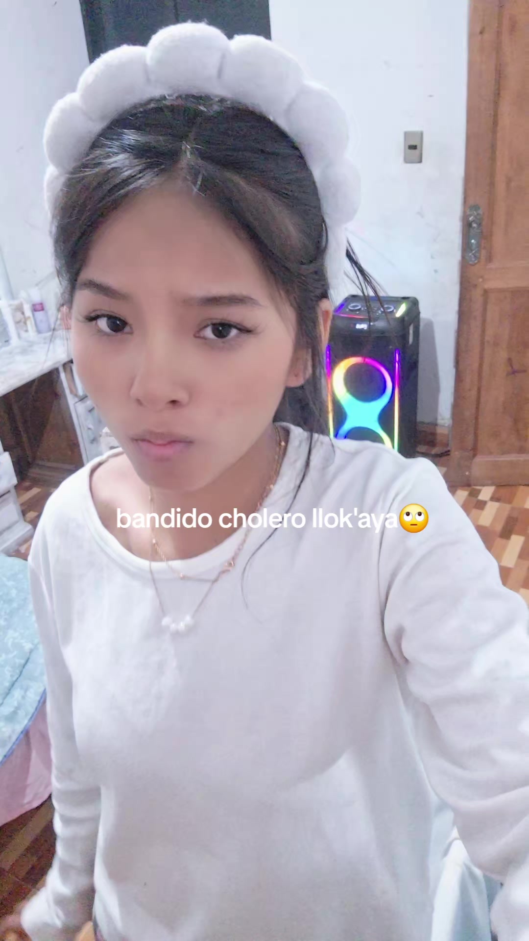 @celi_:>