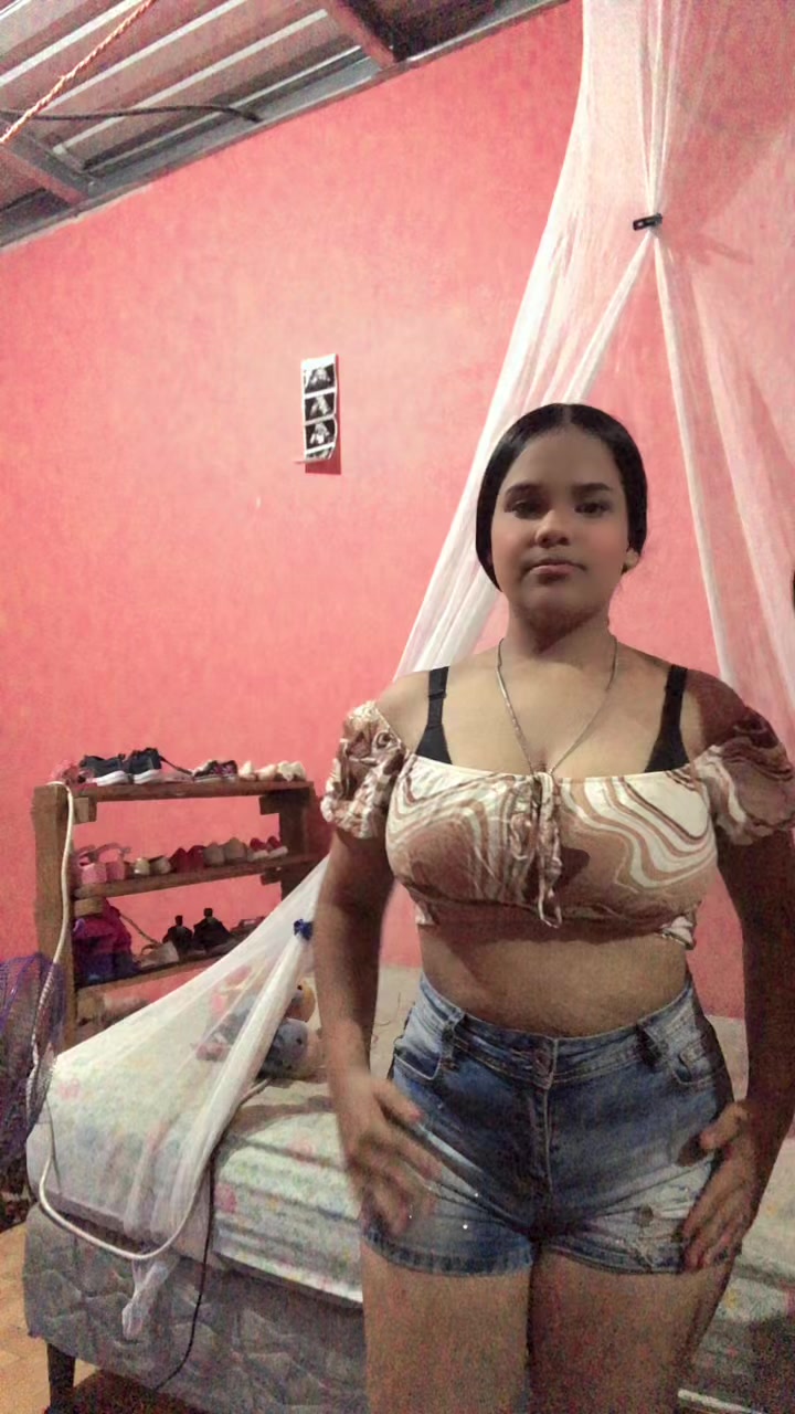 @Ela🦦