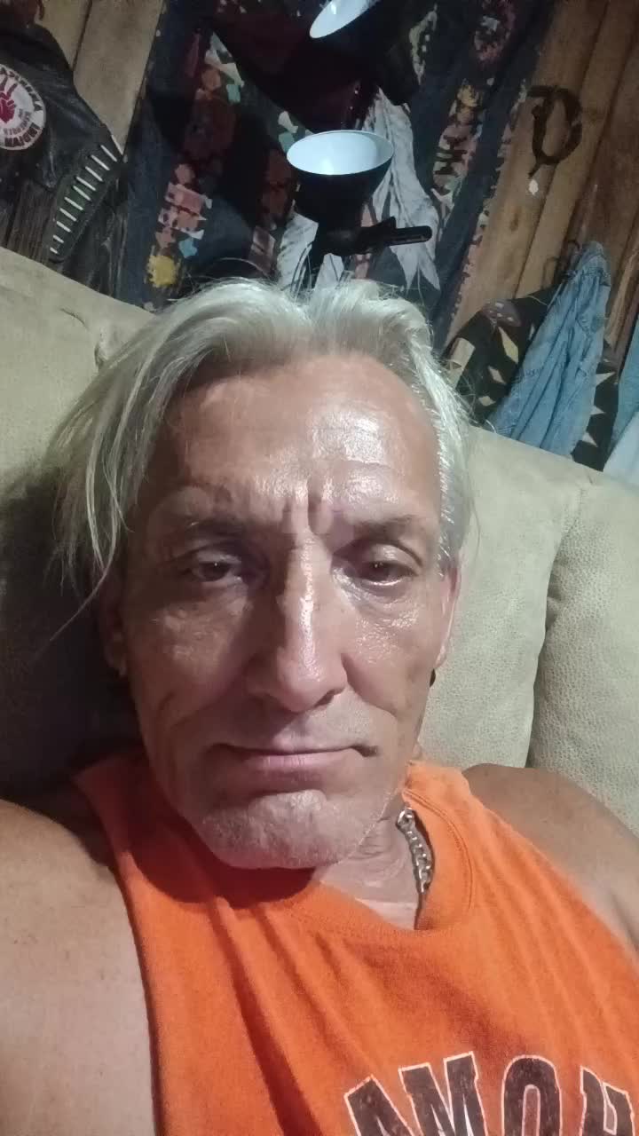 @(AKA BOBBY)