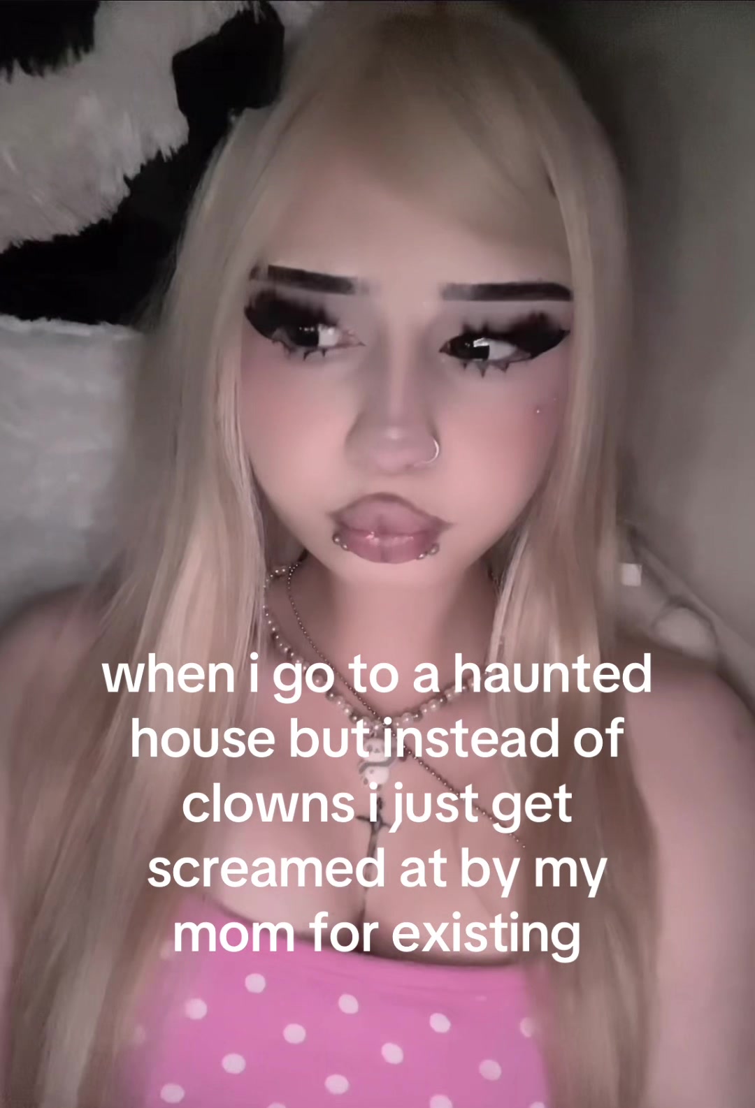 @miumiu25485