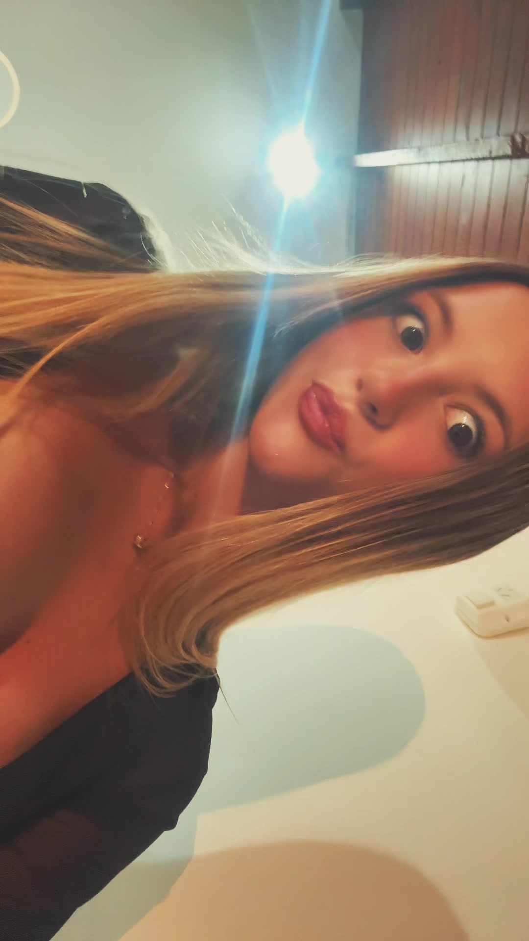 @lo