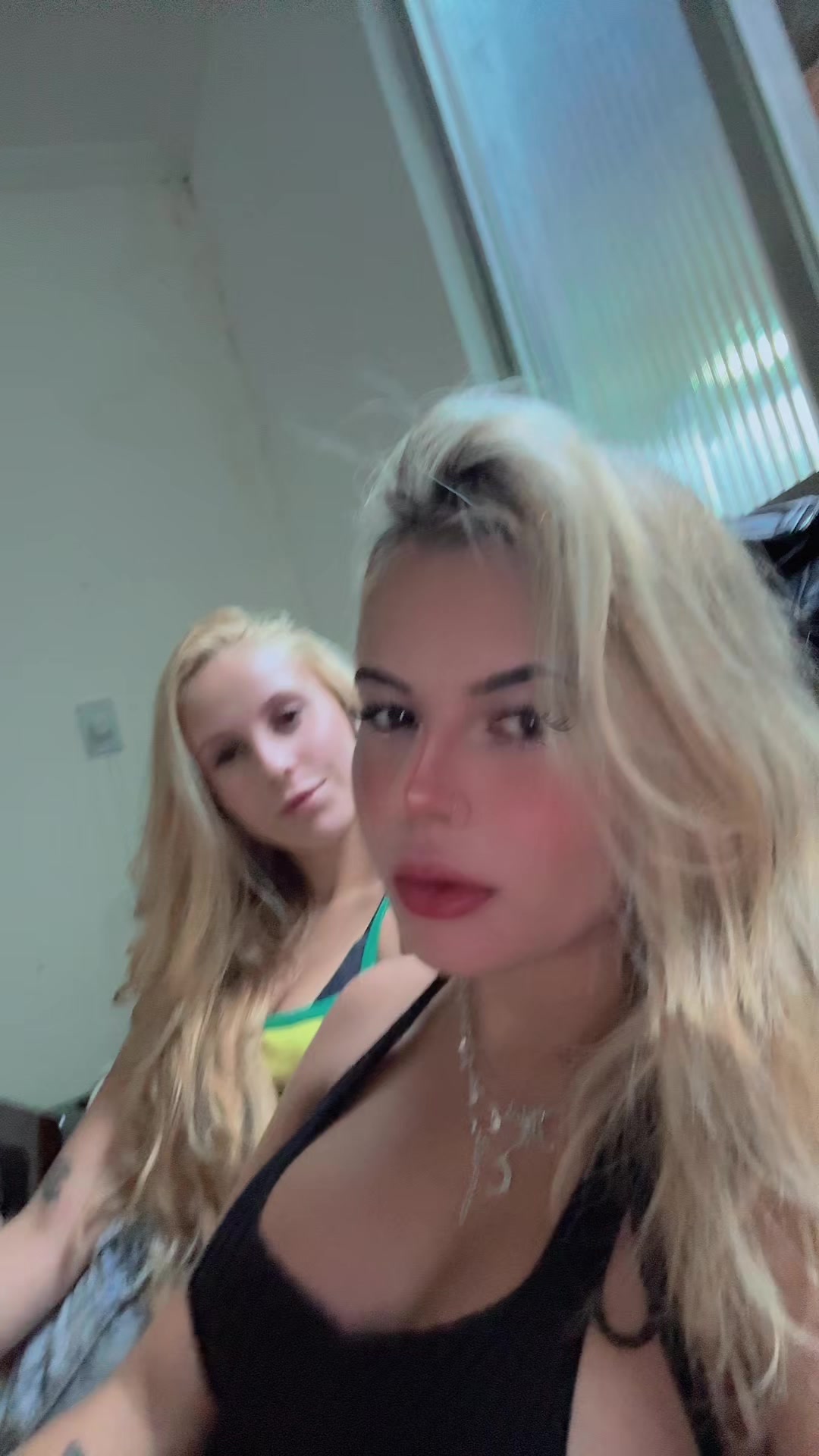 @Aylatoledo
