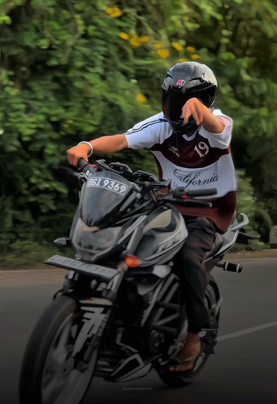 @𝐈 𝐑 𝐎 ⚡