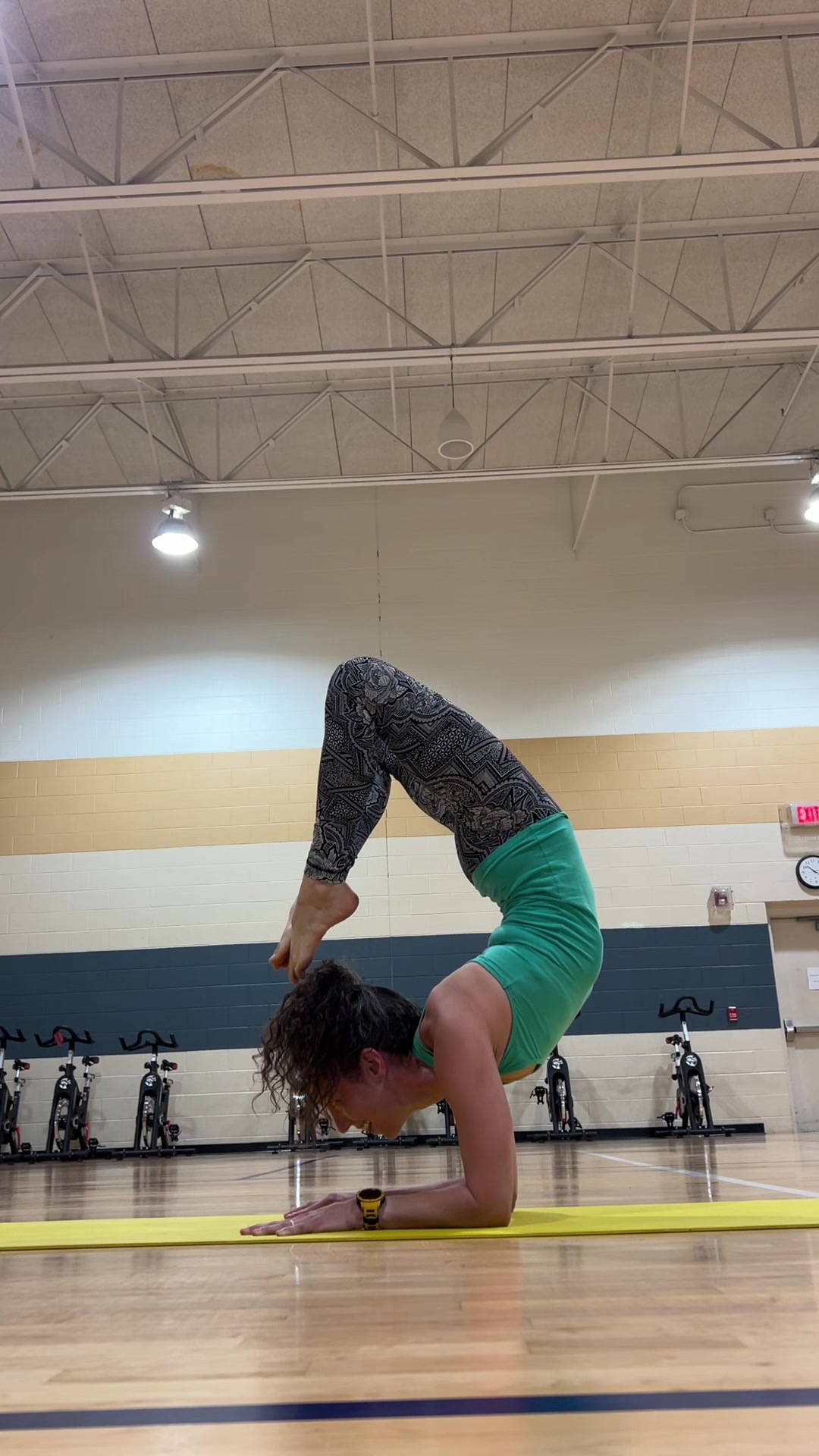 @Sarah Bublavy | Yoga + Fitness