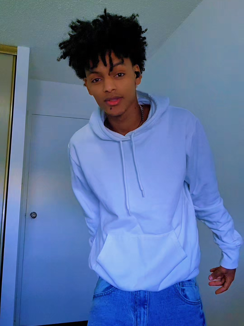 @aaayafuj