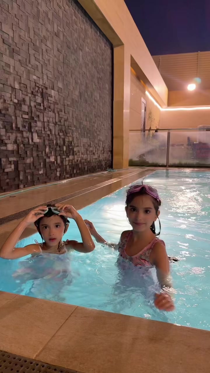 @ام أنابيلا وساندي