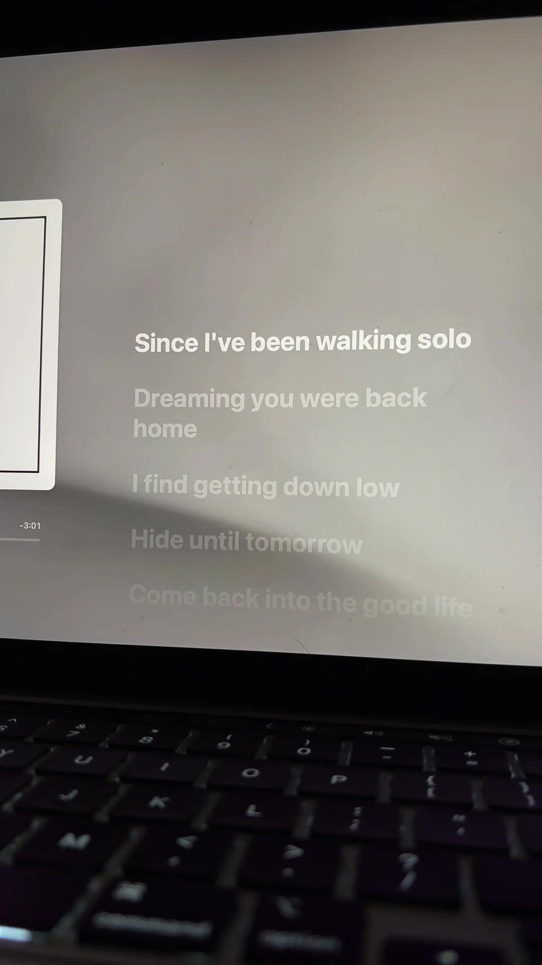 @Lyrics 🎶