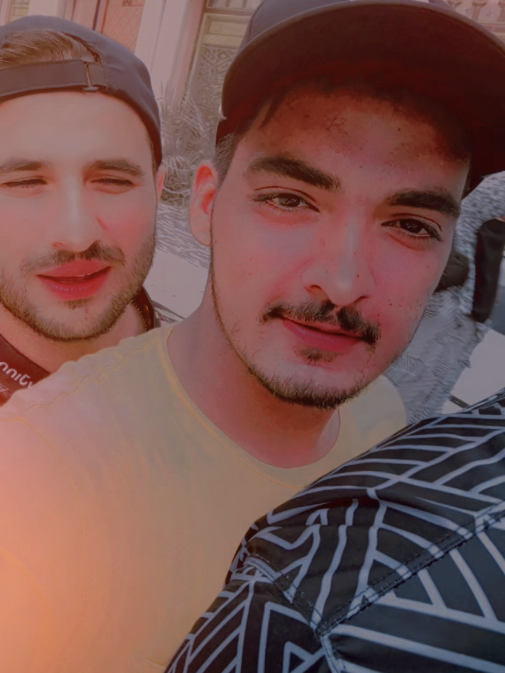 @𝘼𝙇𝙄 𝙍𝘼𝙕𝘼👑