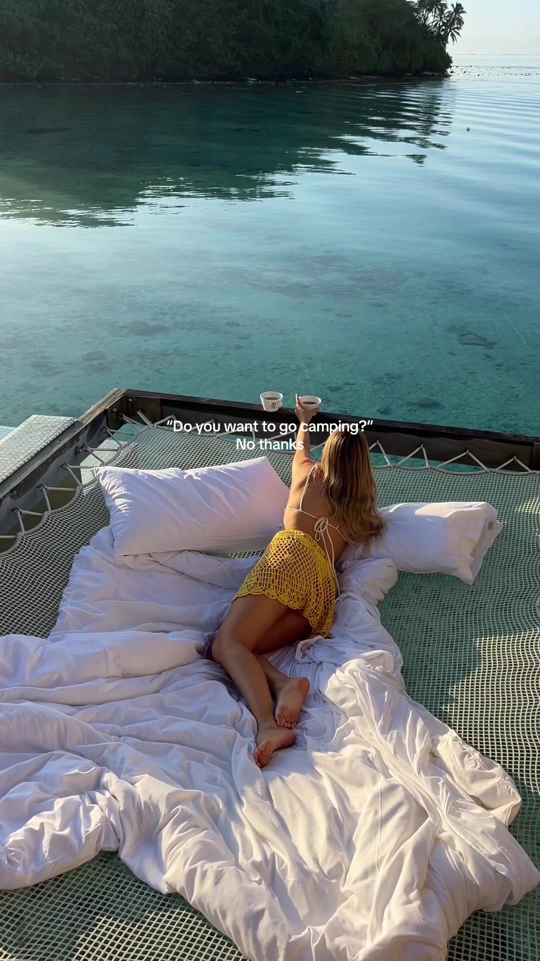 @Aimee Bell - Travel & Life
