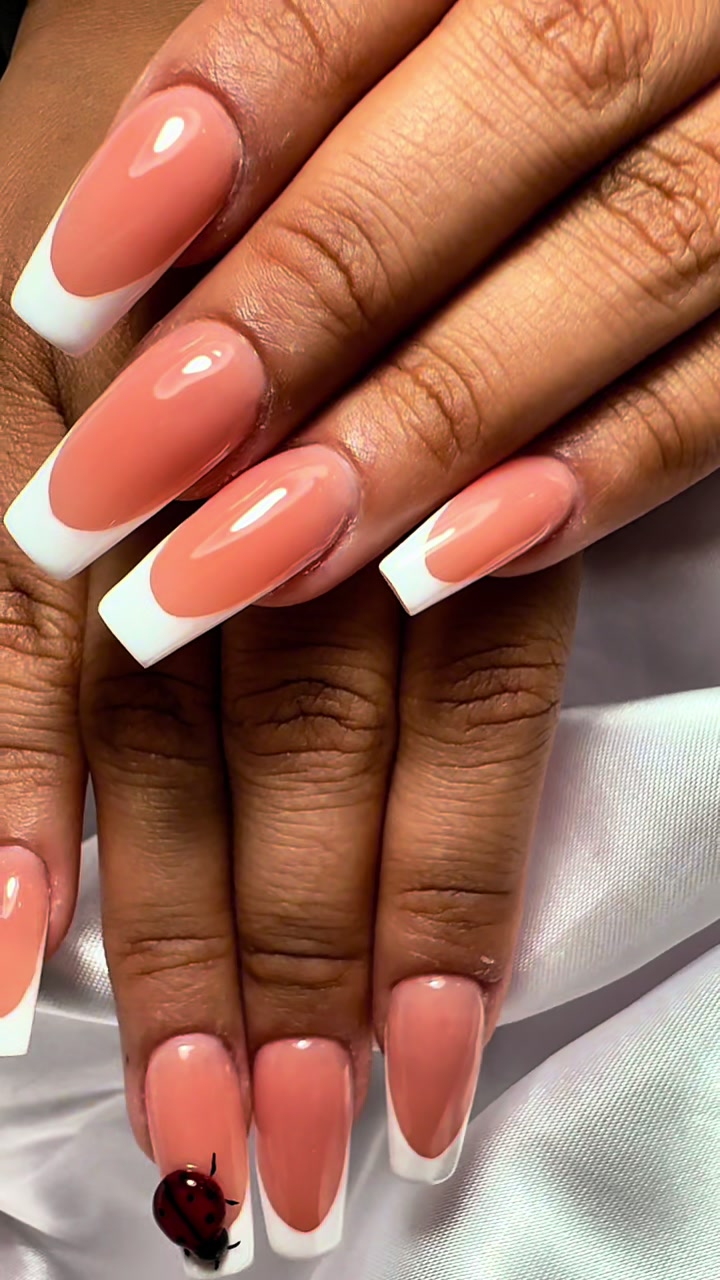 @Essencial Nails