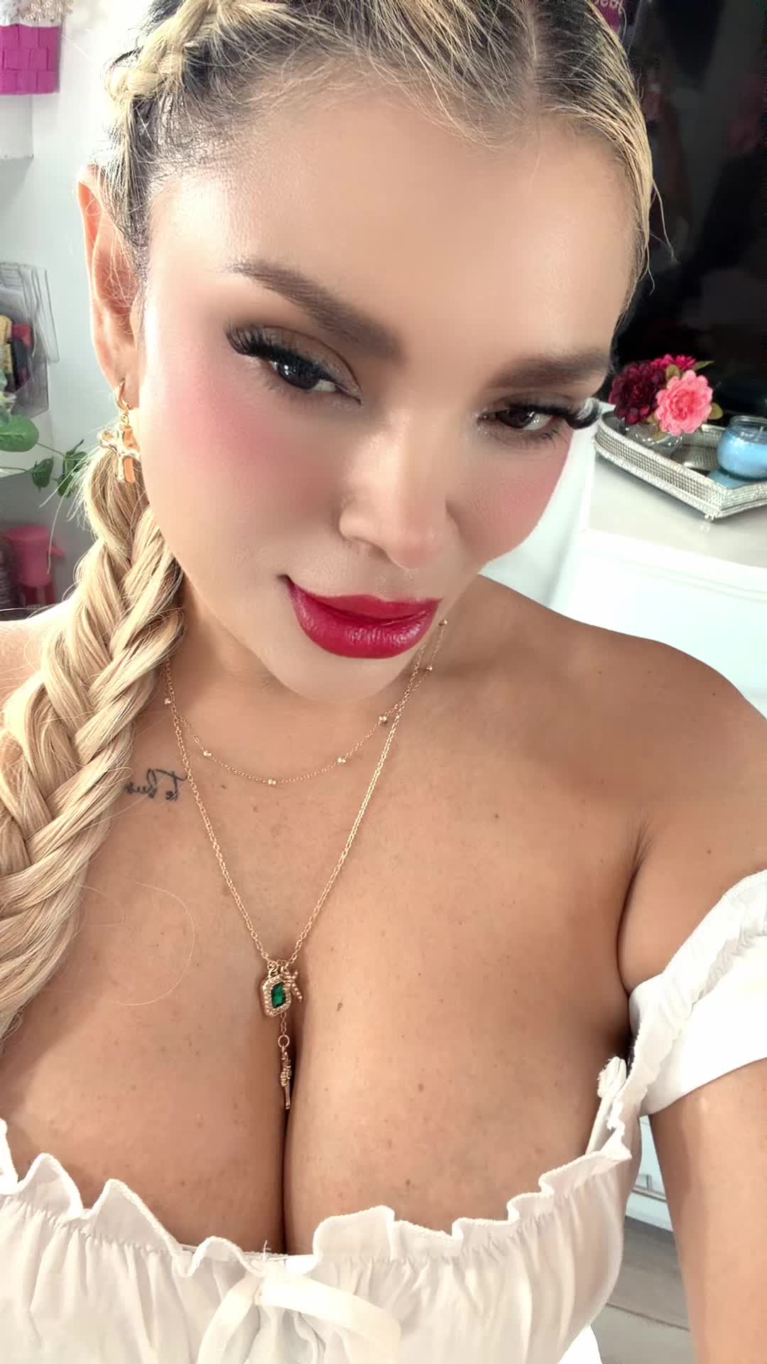 @jannylou29
