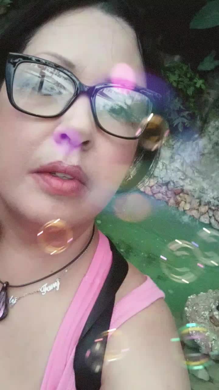 @lilyviolet52