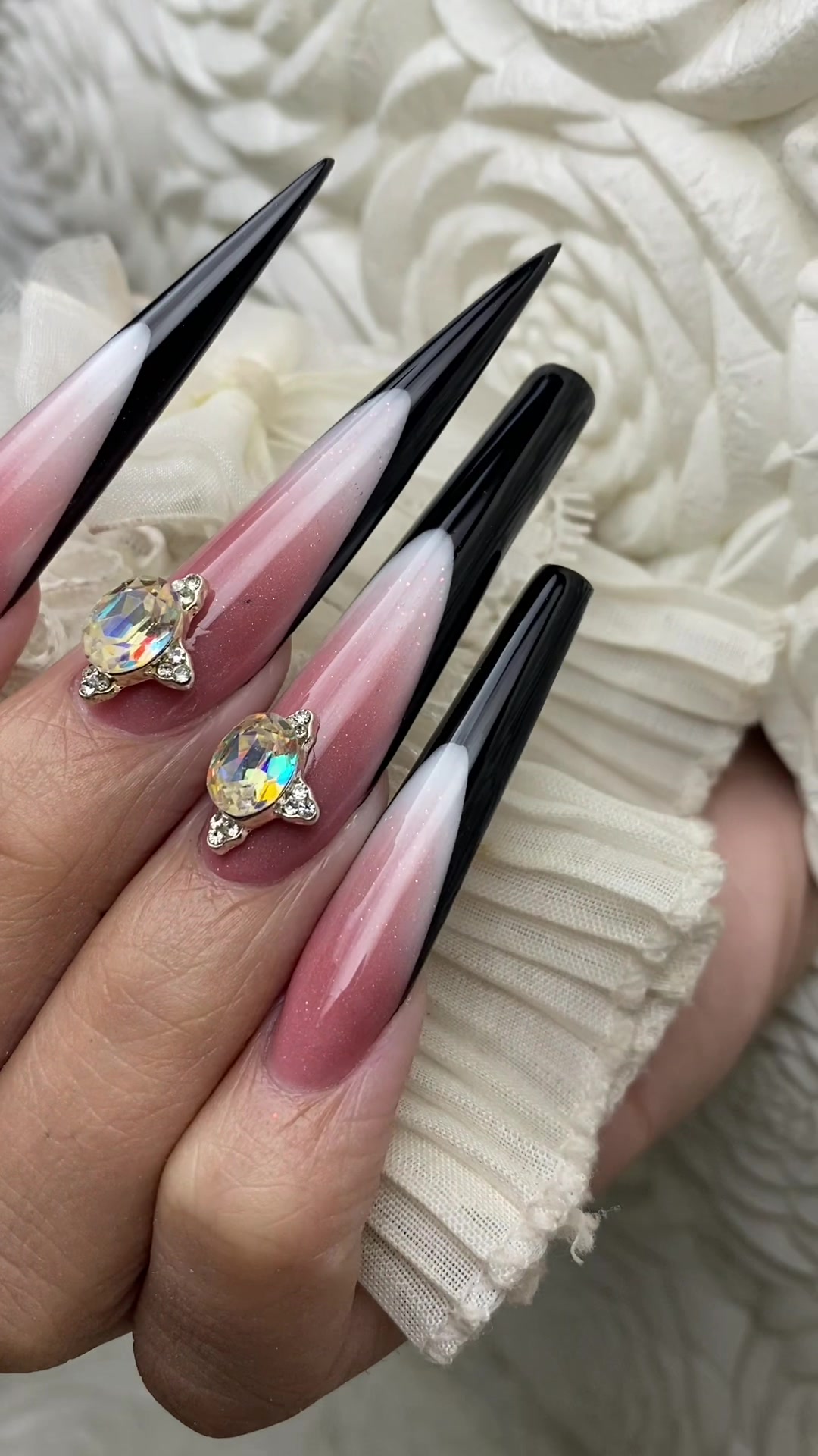@Prismanails_