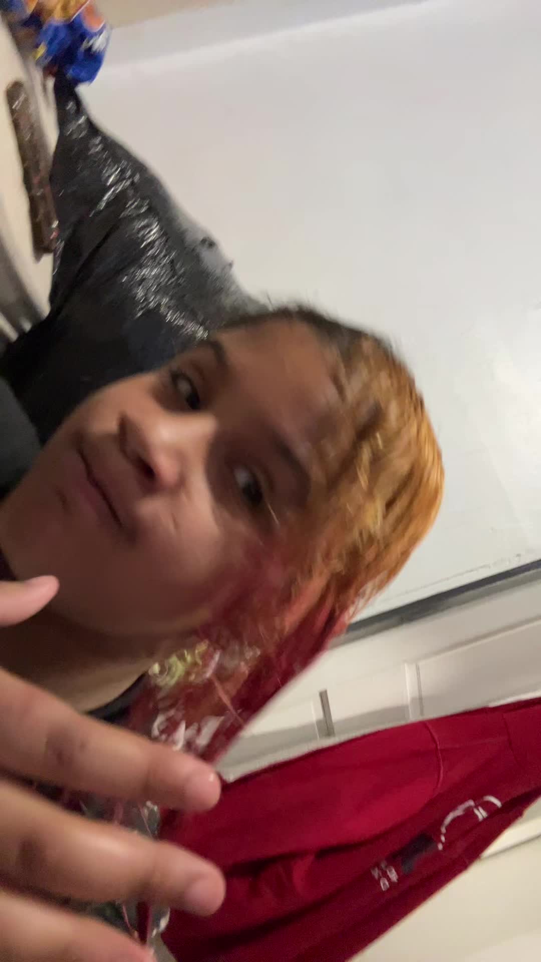 @👾