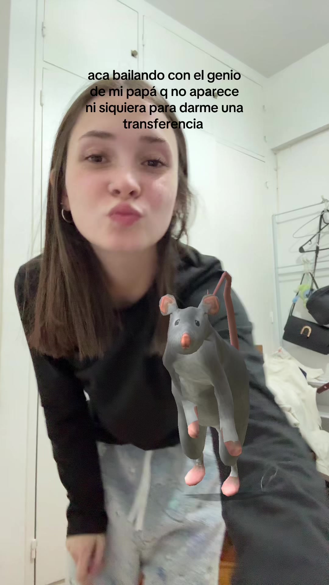 @claraa