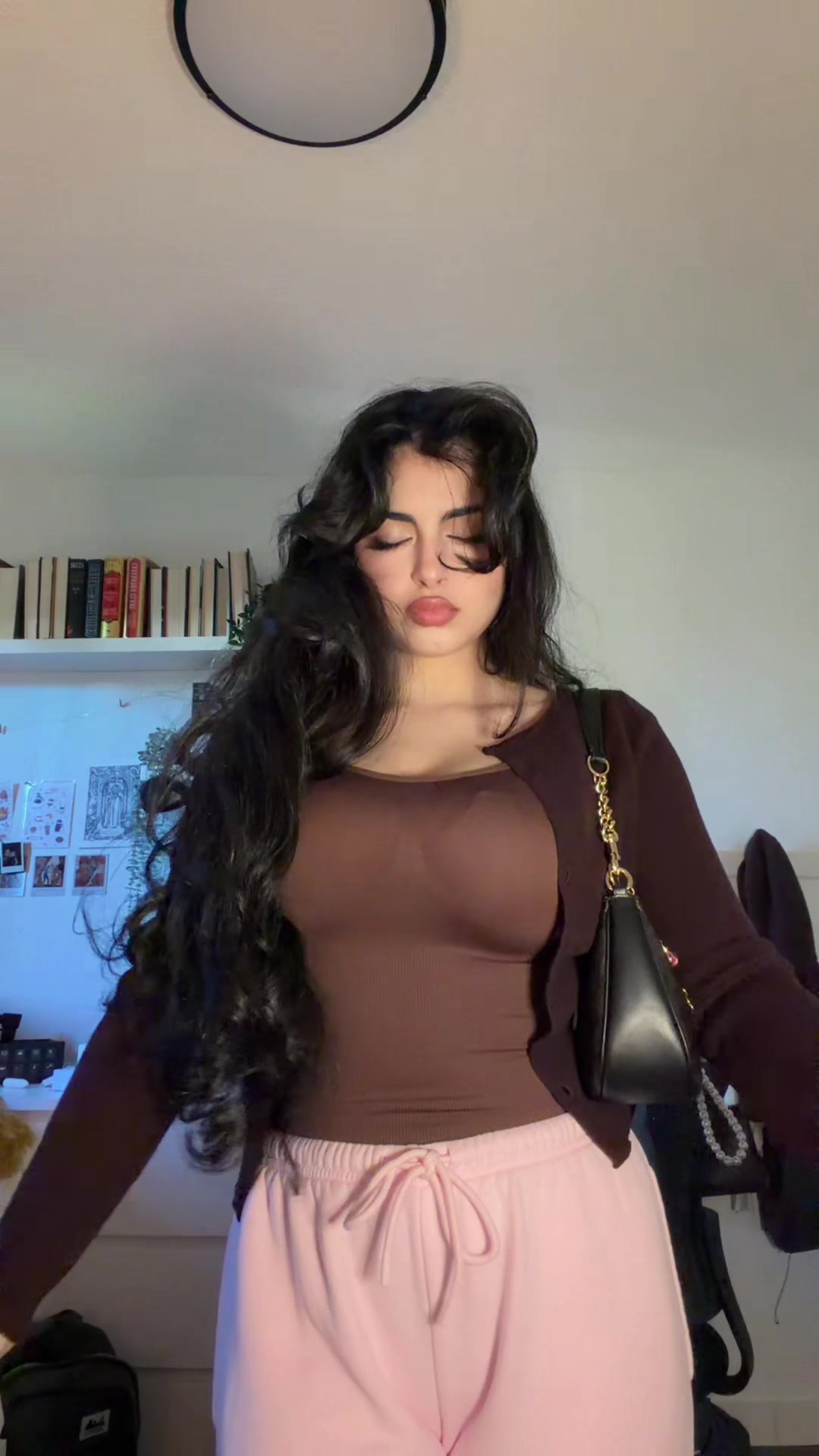 @Hus_77