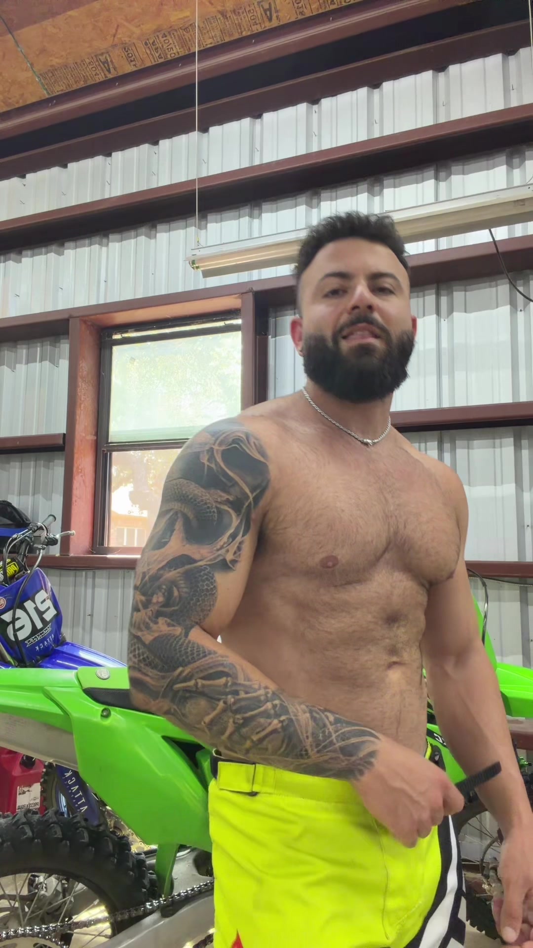 @rippedmoroccan