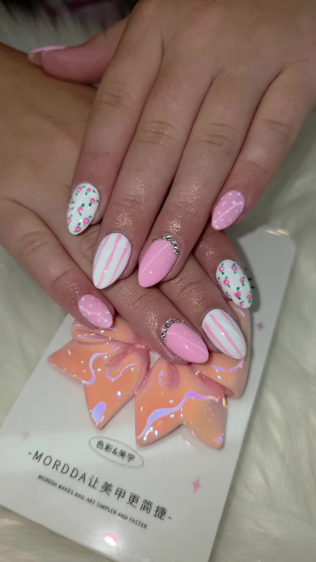 @AnneNails