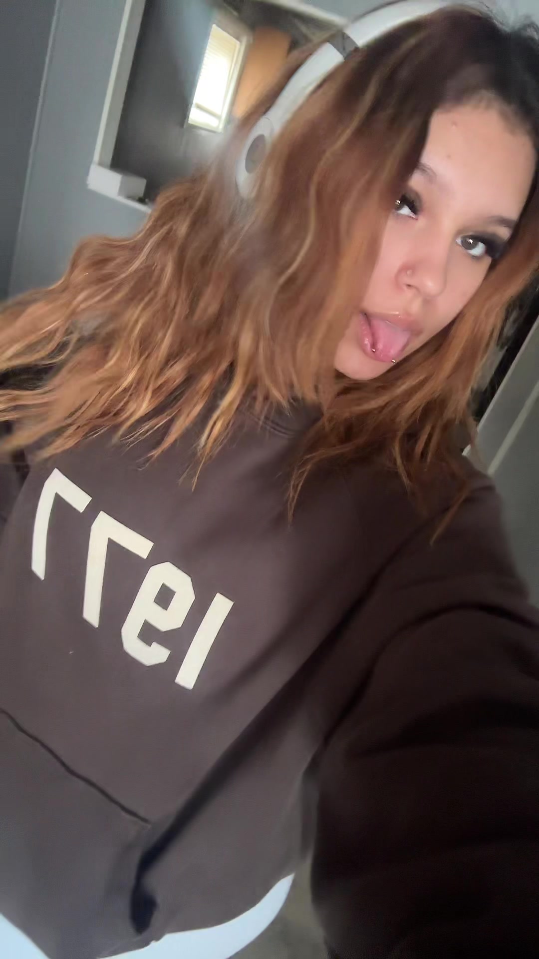 @💫