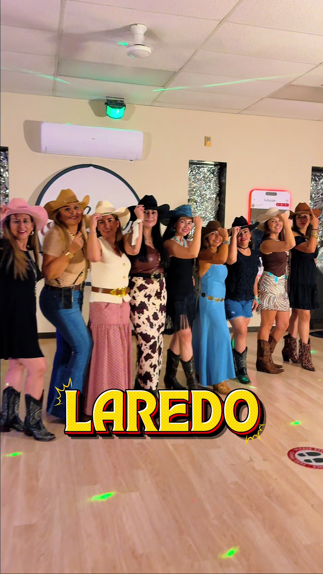 @Latinos Academia de Baile