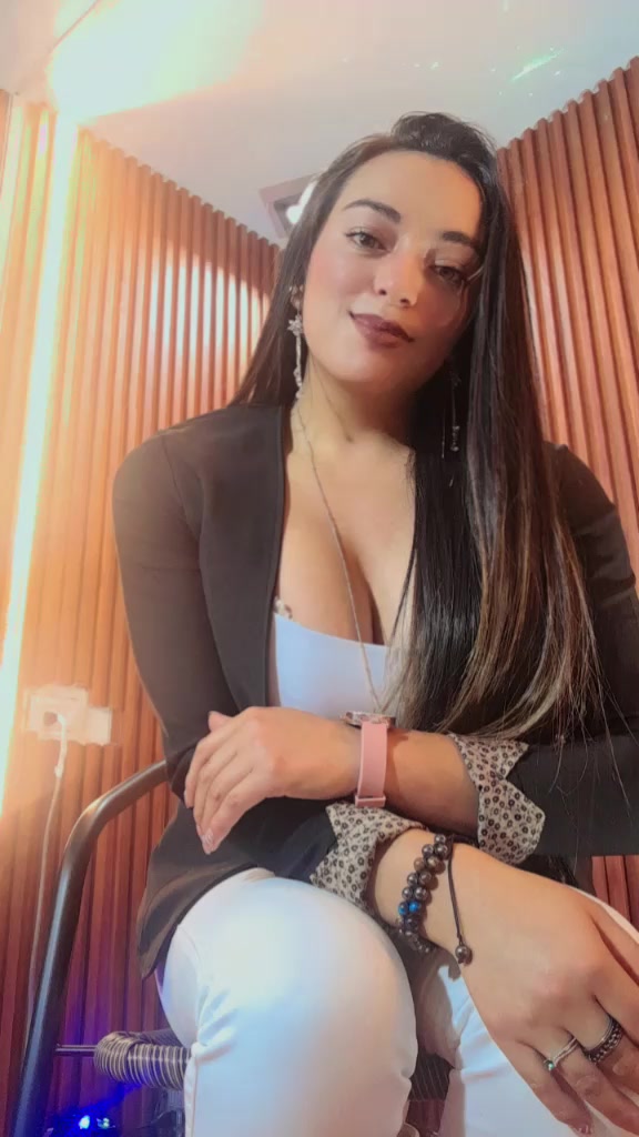 @Lucia Marchena❤️🔥🖤