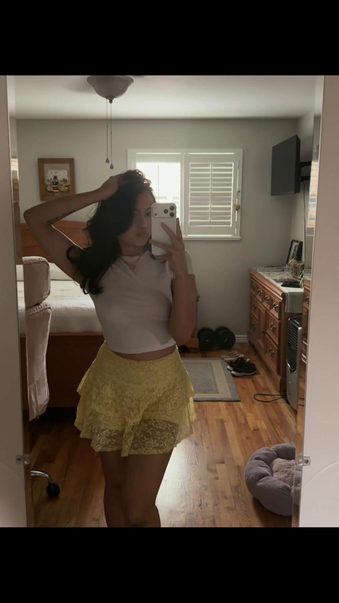 @Viviana