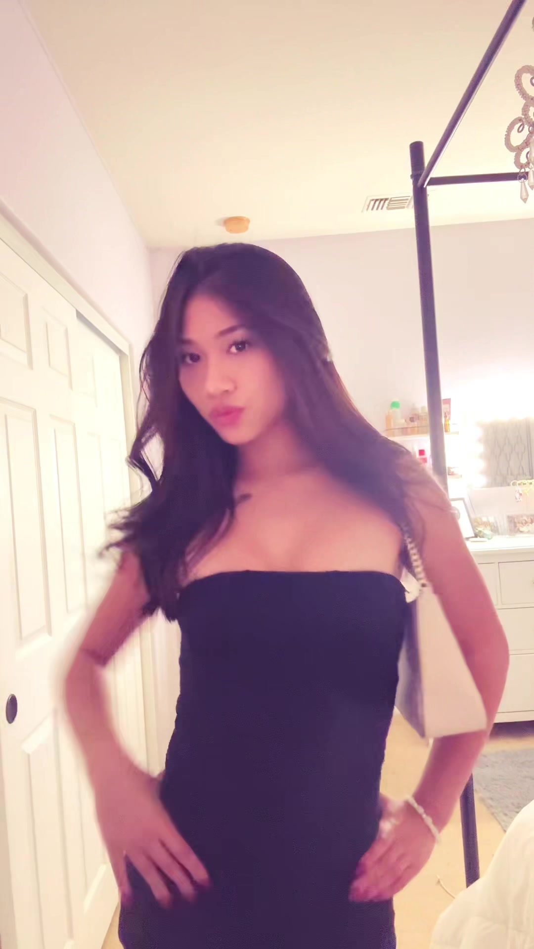 @laurenvillaruel