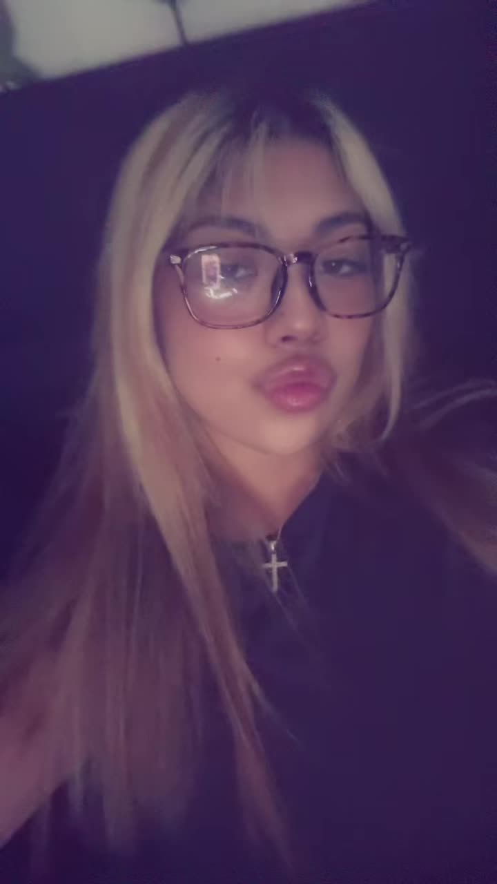 @🐰