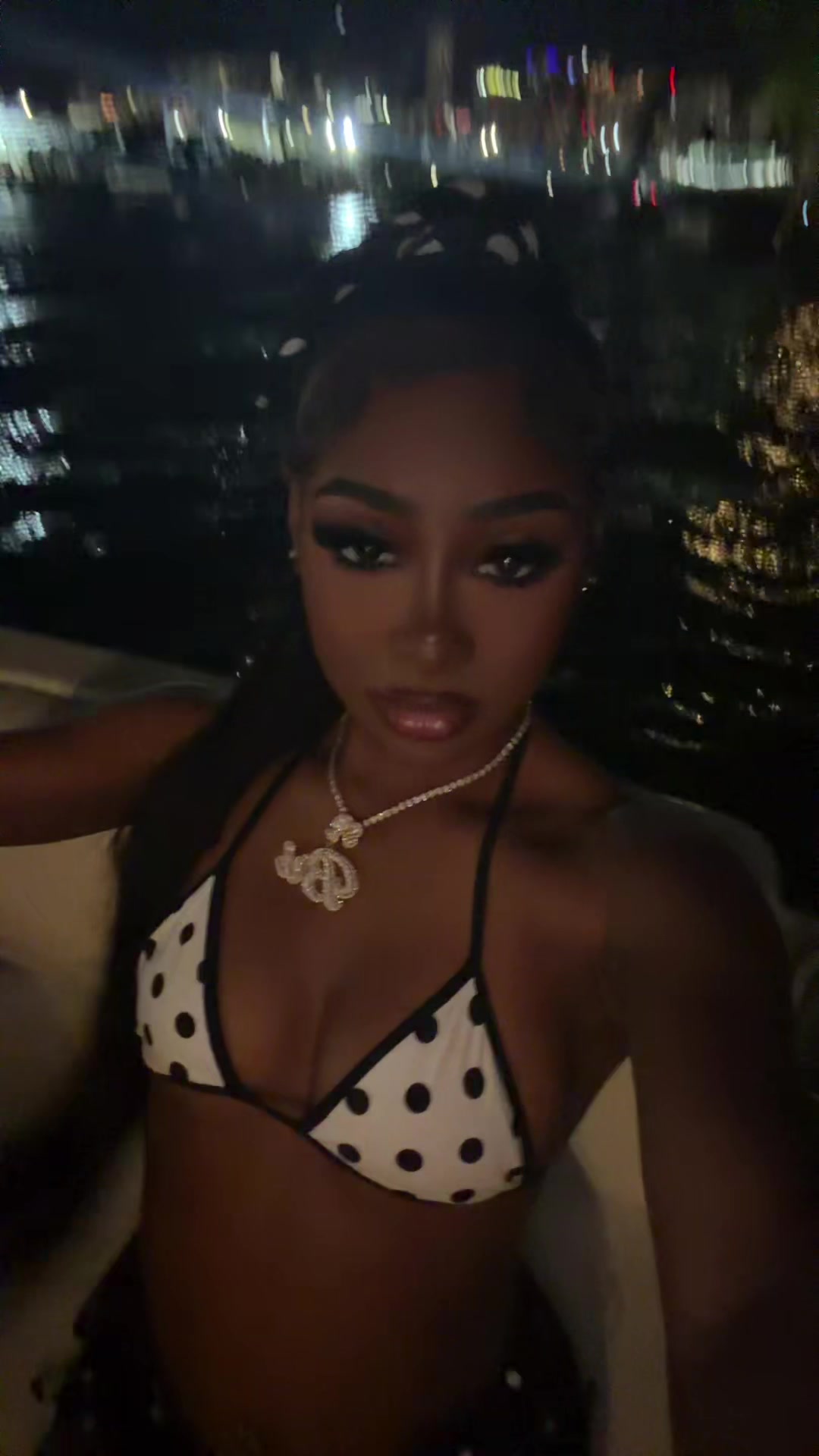 @Bri🦋🤍