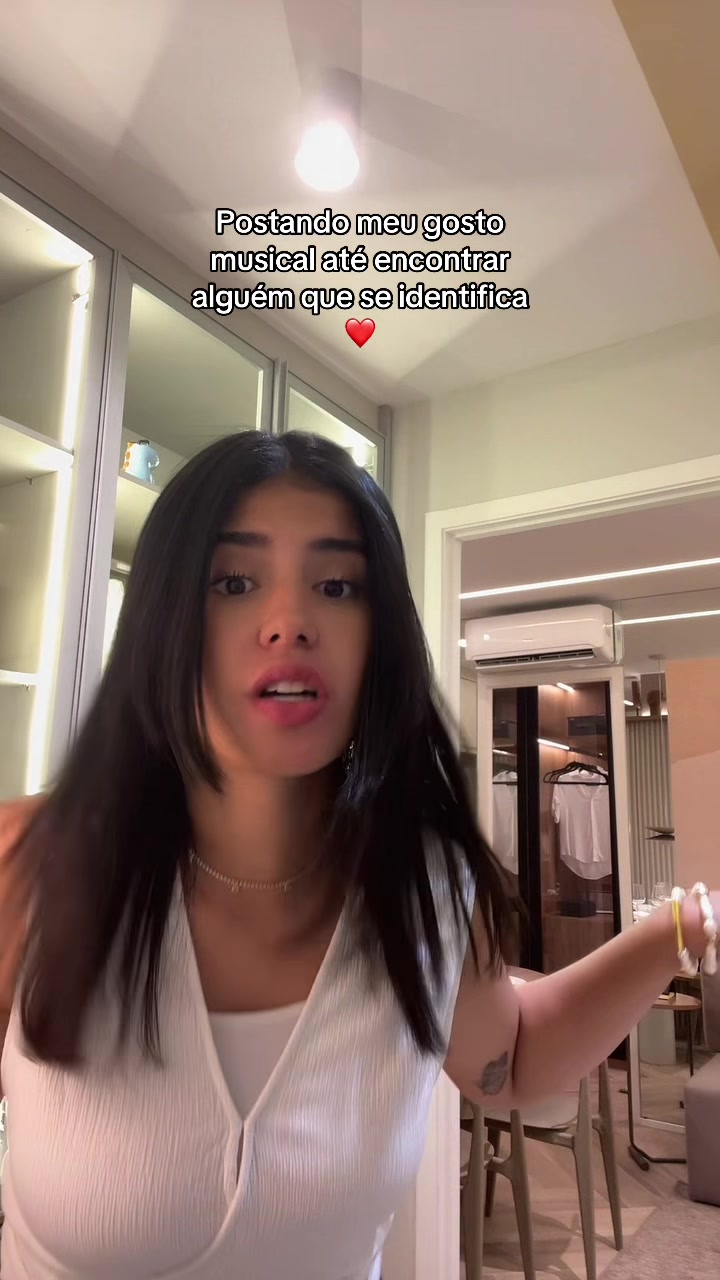 @Fernanda Andrade 🧨