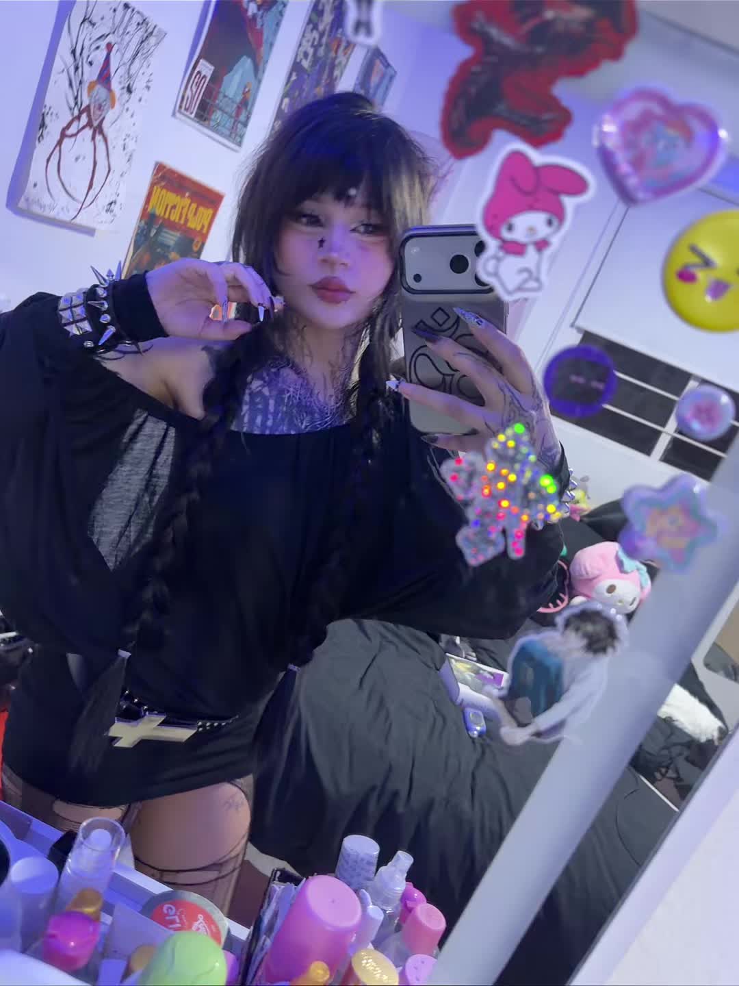 @u4e