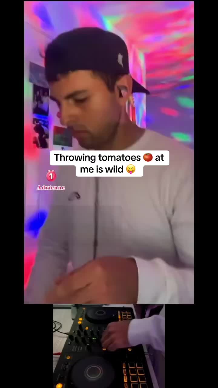 @DJ Gio 💿⚡️(Giovanni Gallarzo)