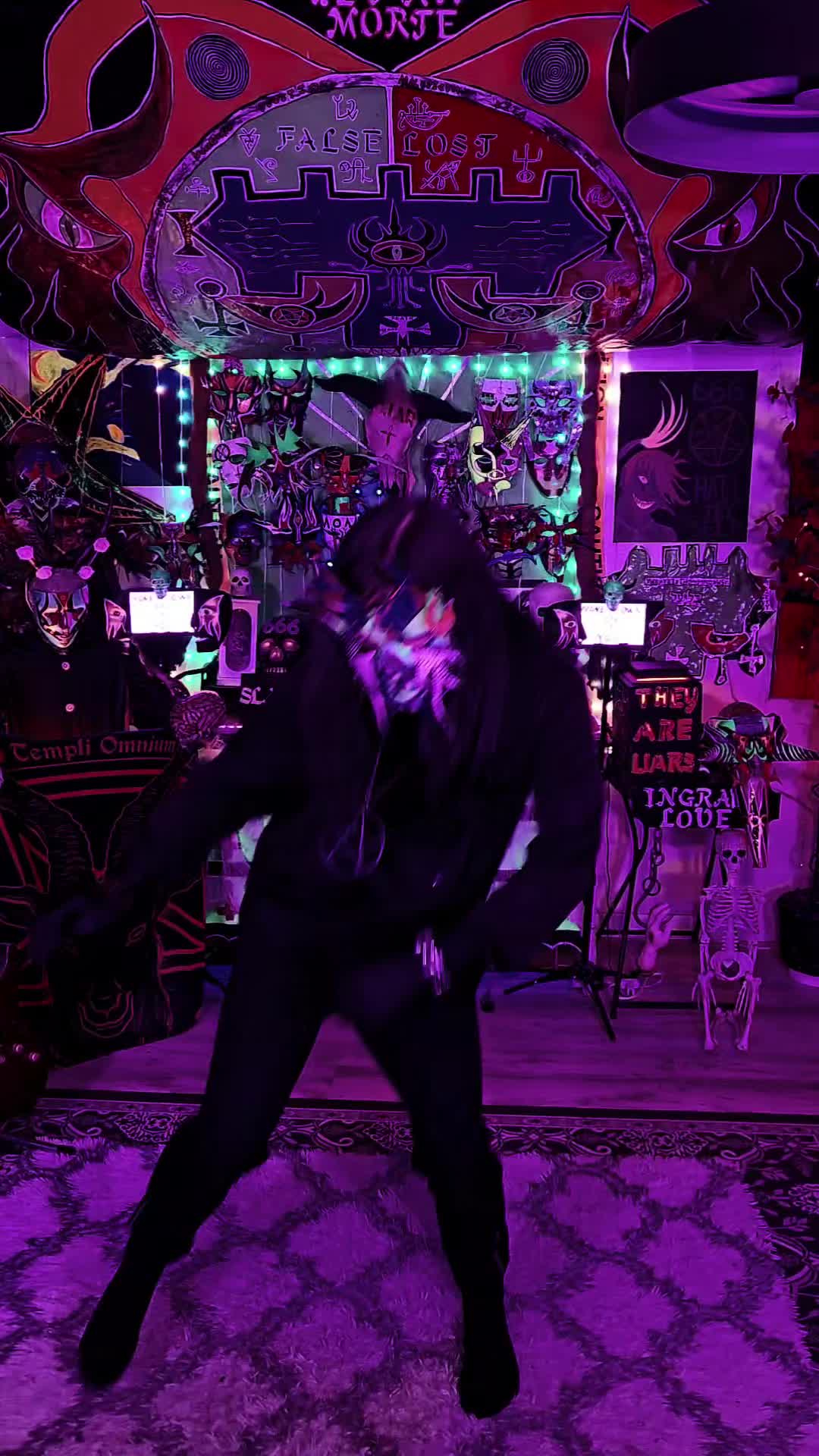 @Axedeathra