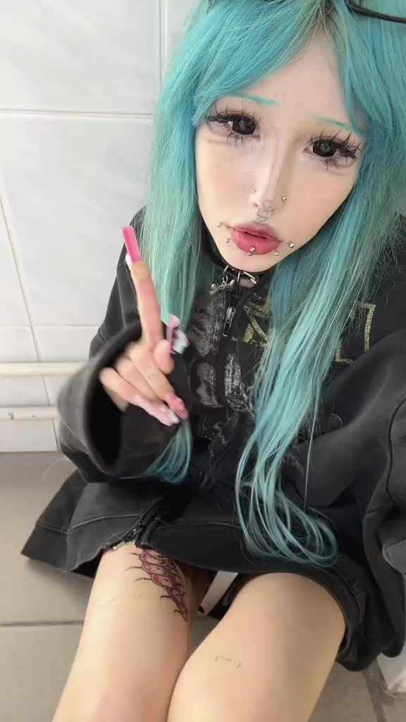 @килл семпай ￢o(￣-￣ﾒ)