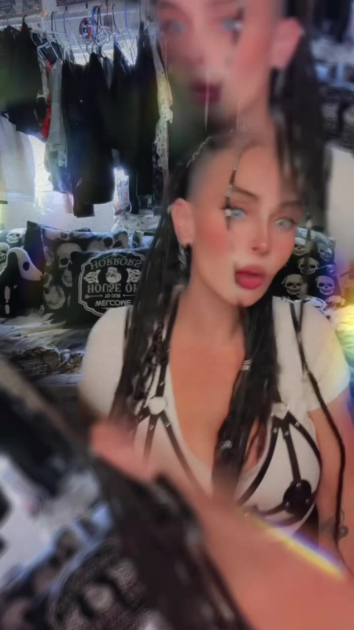 @crazyscorpiochix80