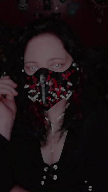 @DelicatelyDeranged🥀
