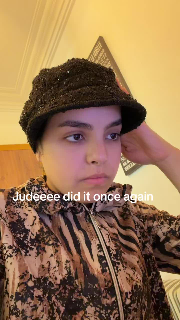 @bellahadid039
