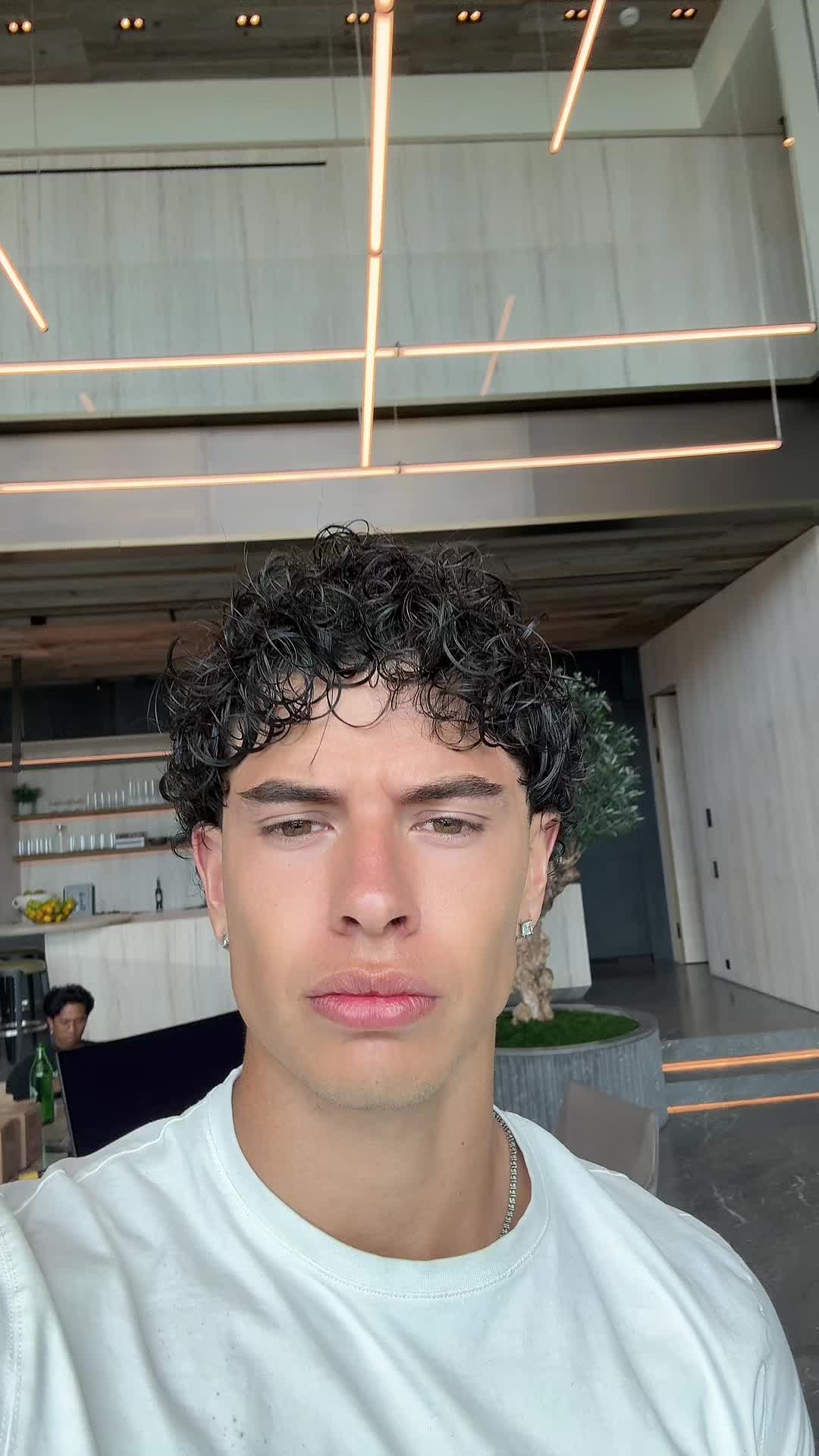@Davidcha.vez