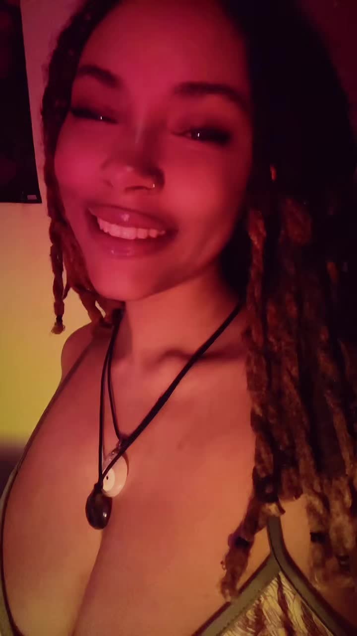 @𝘖𝘯𝘭𝘺𝘴𝘰𝘯𝘥𝘦𝘳