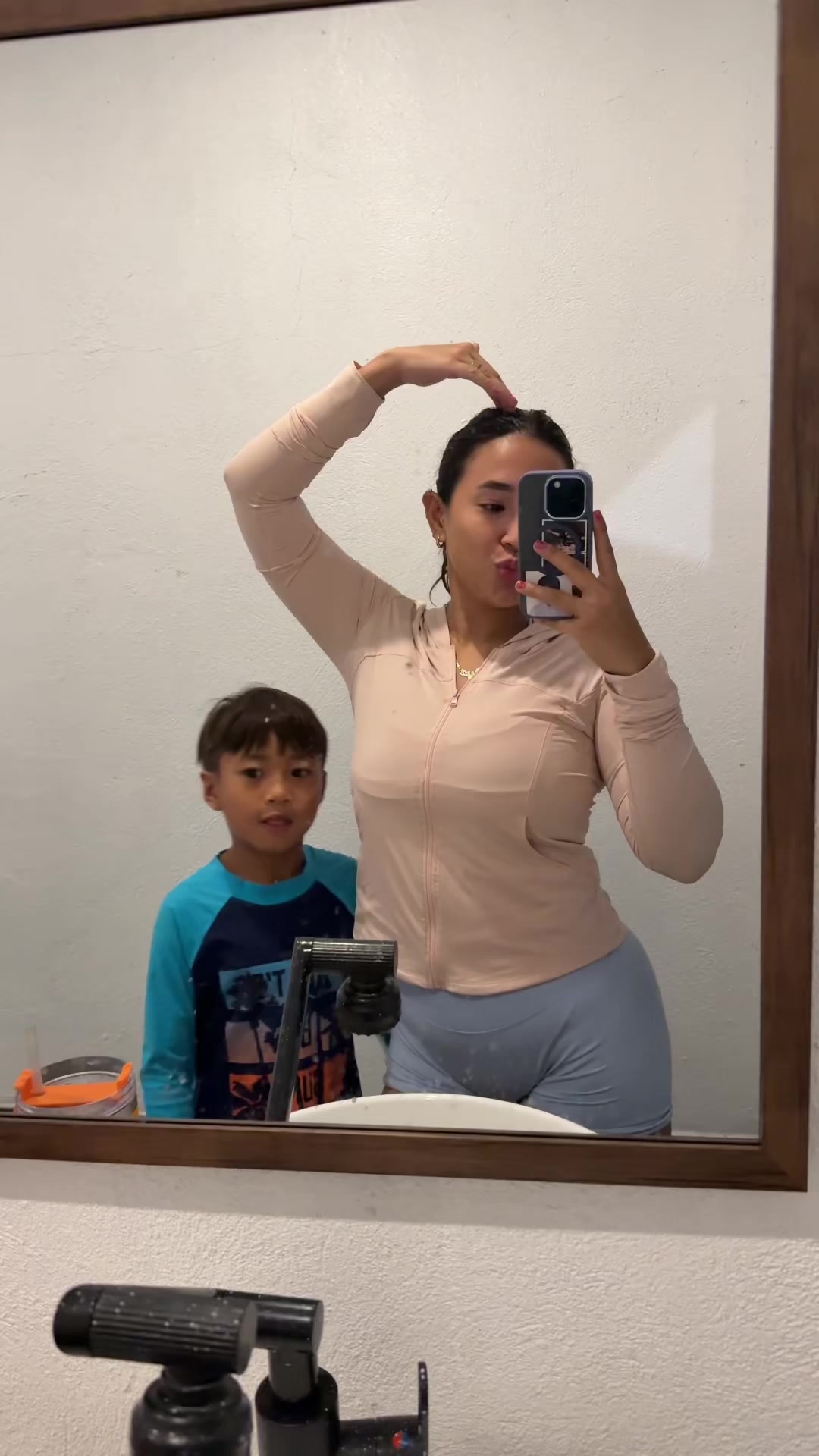 @MAMA
