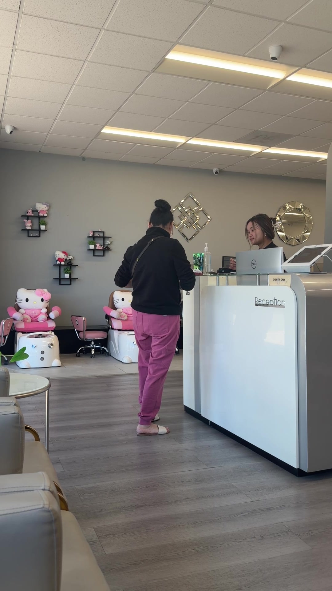 @Perfect10Nailspa