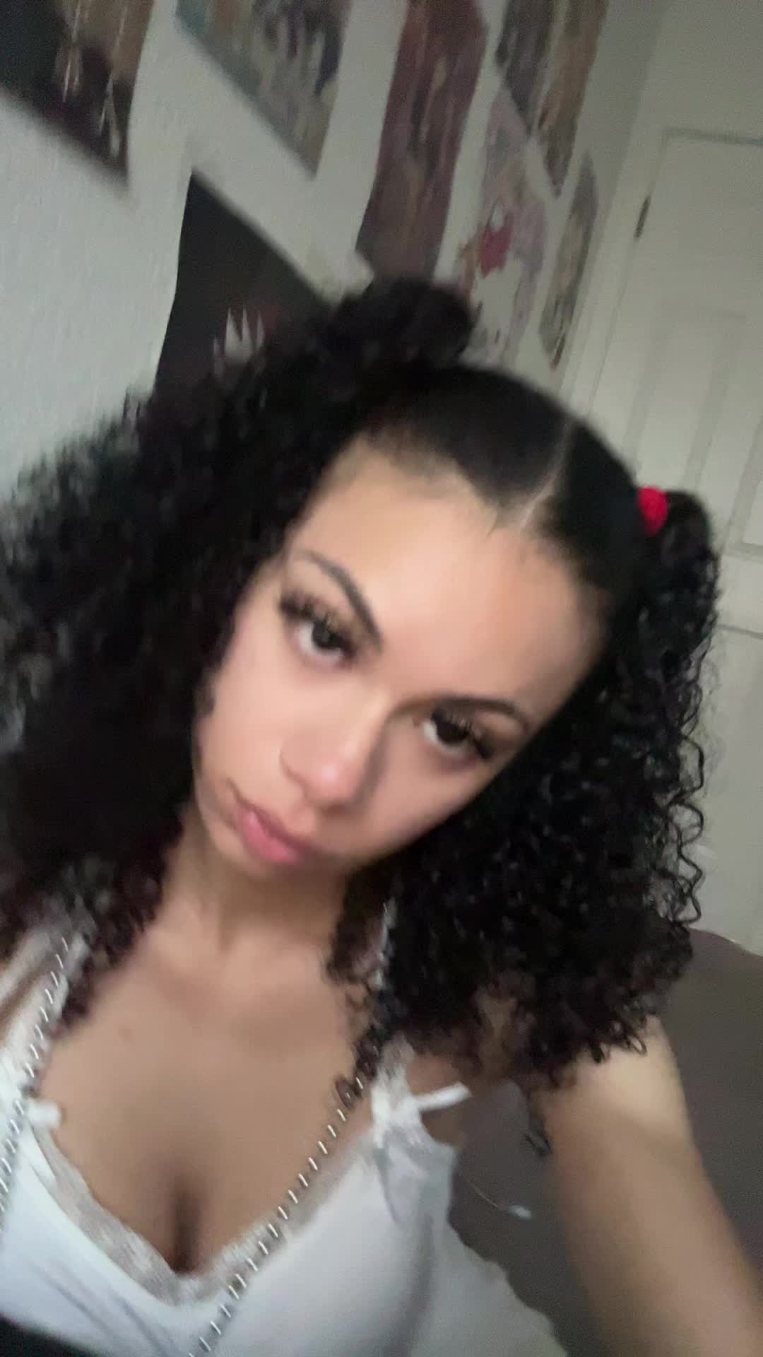 @aniyah_118